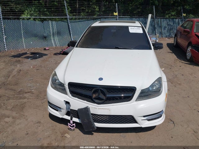 Продажа на аукционе авто 2013 Mercedes-benz C 250 Sport, vin: WDDGF4HB0DA858648, номер лота: 45835900