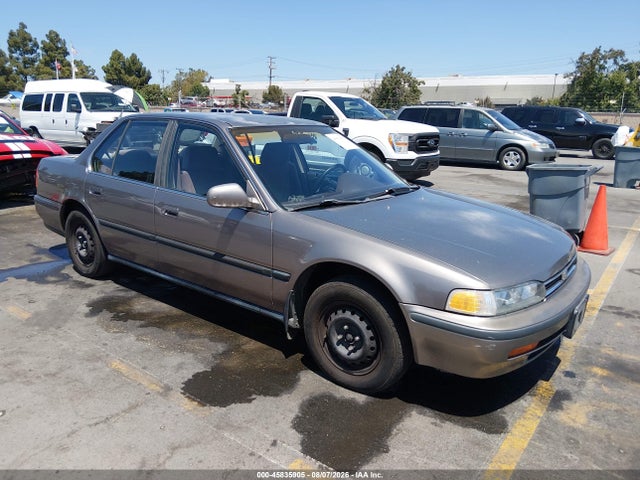 1992 Honda Accord Lx/ex მანქანა იყიდება აუქციონზე, vin: JHMCB7650NC046158, აუქციონის ნომერი: 45835905