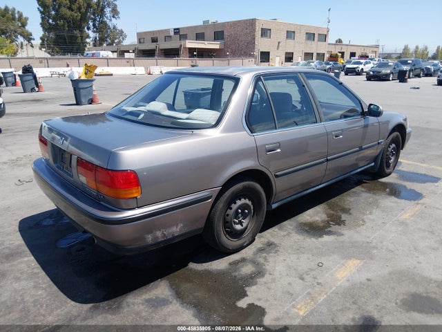 1992 Honda Accord Lx/ex მანქანა იყიდება აუქციონზე, vin: JHMCB7650NC046158, აუქციონის ნომერი: 45835905