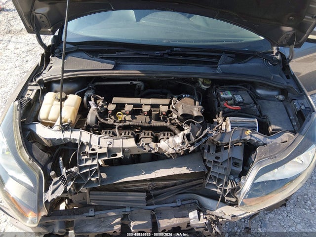 45835923 :رقم المزاد ، 1FADP3K26EL414893 vin ، 2014 Ford Focus Se مزاد بيع