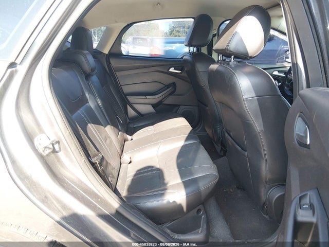 45835923 :رقم المزاد ، 1FADP3K26EL414893 vin ، 2014 Ford Focus Se مزاد بيع