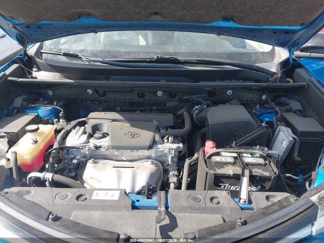 JTMWFREVXHJ718260 Toyota Rav4 Xle