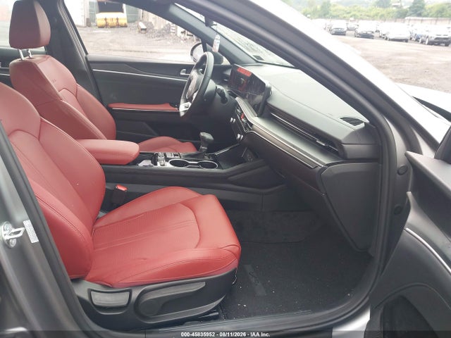 2026 Kia K5 Gt-line Awd მანქანა იყიდება აუქციონზე, vin: KNAG64J73T5497243, აუქციონის ნომერი: 45835952