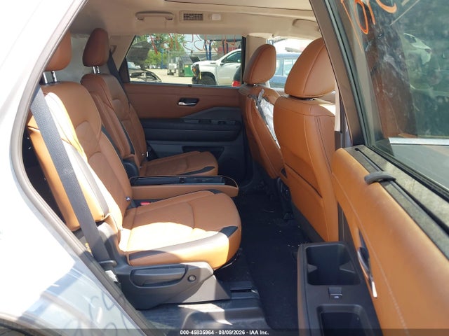 Продажа на аукционе авто 2023 Nissan Pathfinder Platinum 4wd, vin: 5N1DR3DK6PC218601, номер лота: 45835964