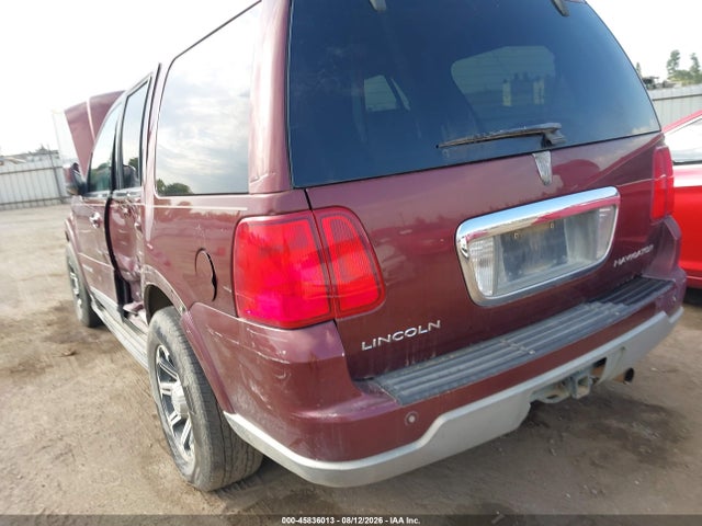 45836013 :رقم المزاد ، 5LMFU27RX3LJ23931 vin ، 2003 Lincoln Navigator مزاد بيع