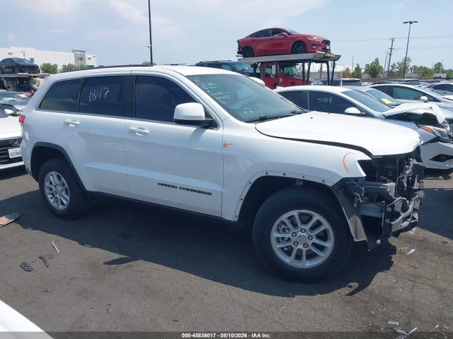 1C4RJEAG6JC382838 Jeep Grand Cherokee Laredo 4x2