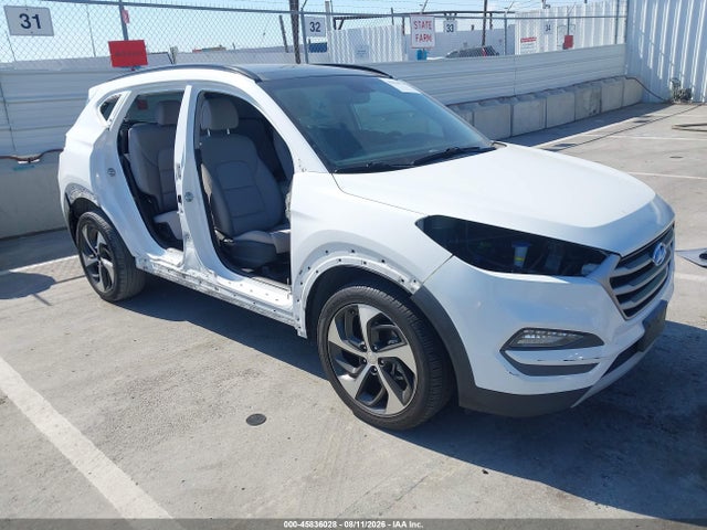 Hyundai Tucson Value 2017 KM8J33A23HU565856 zdjęcie główne