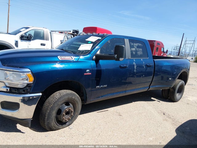 45836054 :رقم المزاد ، 3C63RRHLXNG230855 vin ، 2022 Ram 3500 Big Horn  4x4 8' Box مزاد بيع
