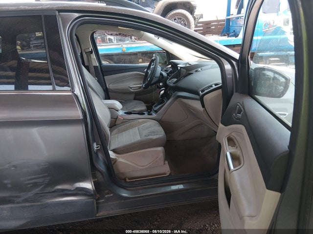 1FMCU0GX6EUB86272 Ford ESCAPE SE