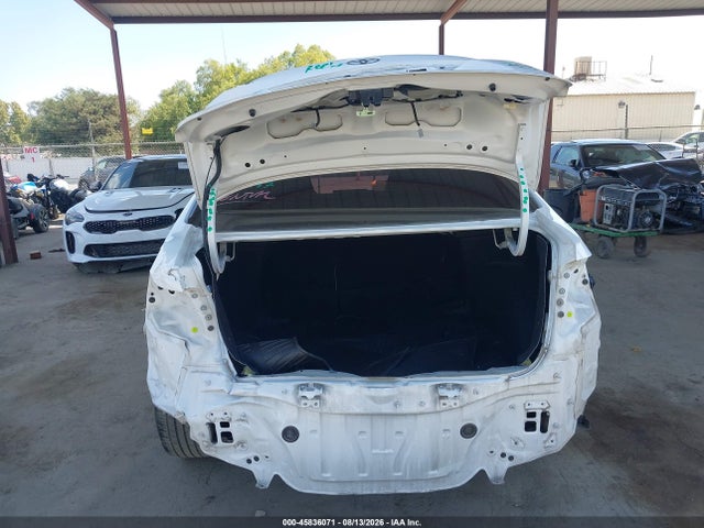 Toyota COROLLA LE 2020 5YFEPRAE9LP025117 Image 16