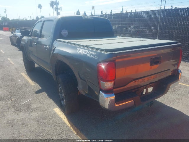 2017 Toyota Tacoma Trd Off Road მანქანა იყიდება აუქციონზე, vin: 3TMAZ5CN5HM050965, აუქციონის ნომერი: 45836084