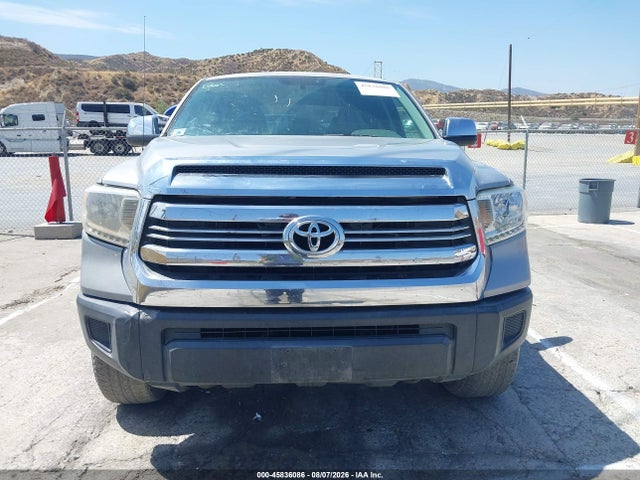 5TFUM5F17EX057636 Toyota Tundra Sr 4.6l V8