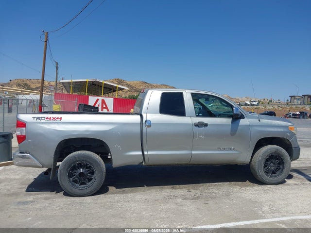 5TFUM5F17EX057636 Toyota Tundra Sr 4.6l V8