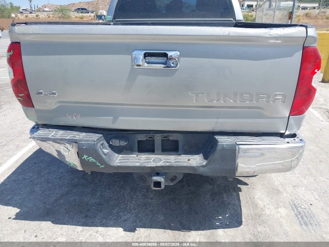 5TFUM5F17EX057636 Toyota Tundra Sr 4.6l V8