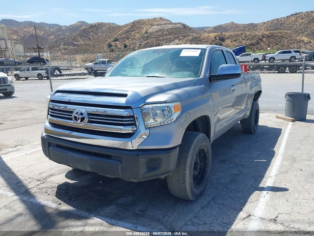 5TFUM5F17EX057636 Toyota Tundra Sr 4.6l V8
