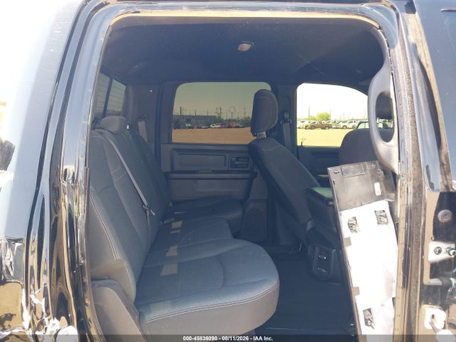 3C6UR5CL0NG350409 RAM 2500 Tradesman 4x4 6&#039;4 Box
