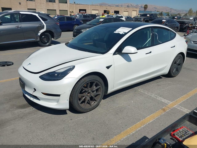Tesla Model 3 Standard Range Plus Rear-wheel Drive 2021 5YJ3E1EA4MF002136 Image 2