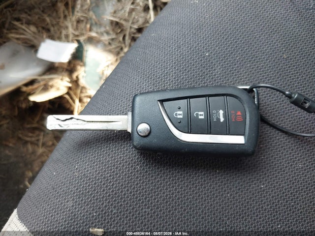 5YFB4MDE2TP379166 Toyota COROLLA LE