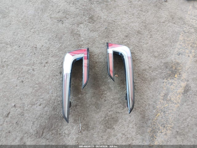 Tesla MODEL 3 2024 5YJ3E1EA1RF765724 Image 11