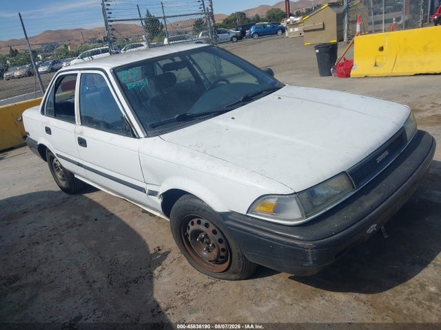 1990 Toyota Corolla Dlx მანქანა იყიდება აუქციონზე, vin: 1NXAE94A1LZ157641, აუქციონის ნომერი: 45836190