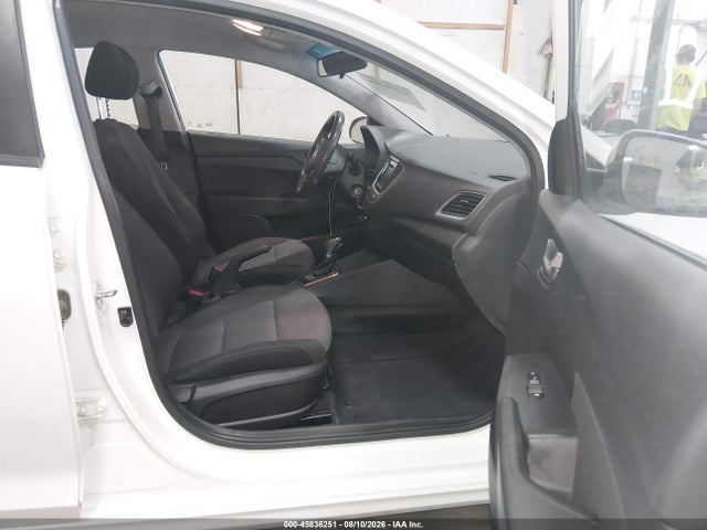 3KPC24A33JE012949 Hyundai ACCENT SE