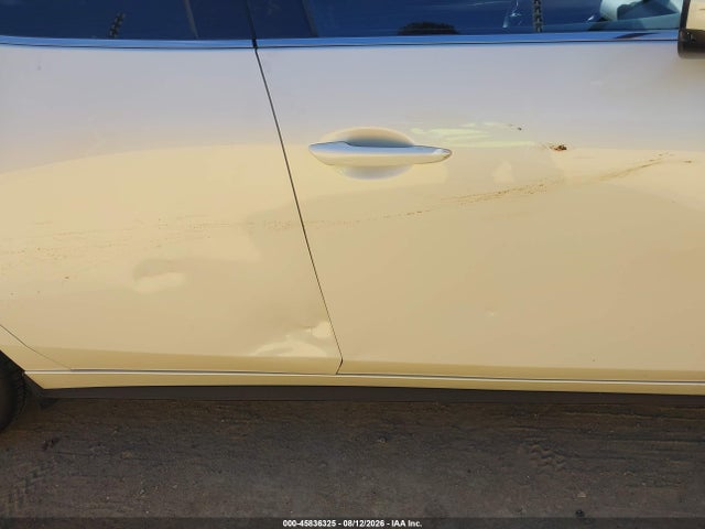 Mazda Mazda3 2.5 S Premium 2023 JM1BPBMM0P1604875 Image 17