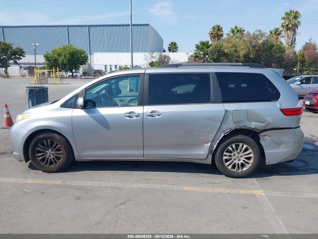 Toyota Sienna Xle 8 Passenger 2015 5TDYK3DC9FS653368 Image 14
