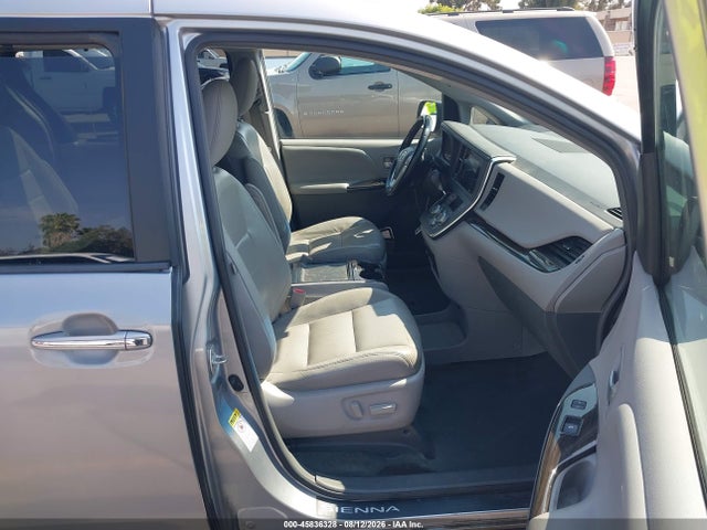 Toyota Sienna Xle 8 Passenger 2015 5TDYK3DC9FS653368 Image 5