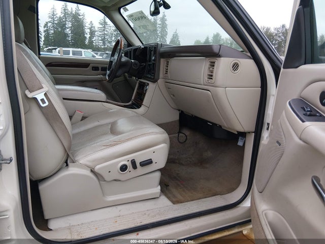 45836347 :رقم المزاد ، 1GYEK63N64R241597 vin ، 2004 Cadillac Escalade Standard مزاد بيع