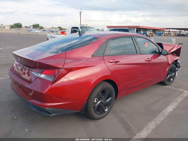 KMHLM4AG6PU576646 Hyundai ELANTRA SEL
