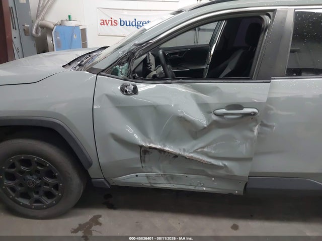 2T3P1RFV6MW206198 Toyota Rav4 Xle