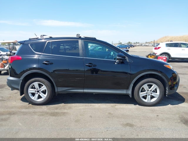 2T3WFREV9EW075736 Toyota Rav4 Xle