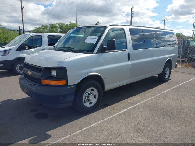 Chevrolet Express 3500 Ls 2017 1GAZGNFF3H1305695 Image 2