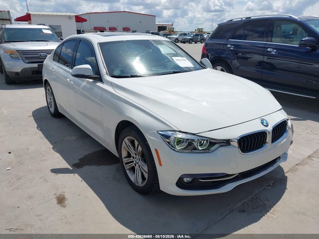 45836468 :رقم المزاد ، WBA8B9G50JNU96700 vin ، 2018 Bmw 330i مزاد بيع