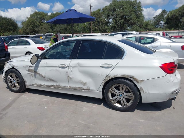 45836468 :رقم المزاد ، WBA8B9G50JNU96700 vin ، 2018 Bmw 330i مزاد بيع