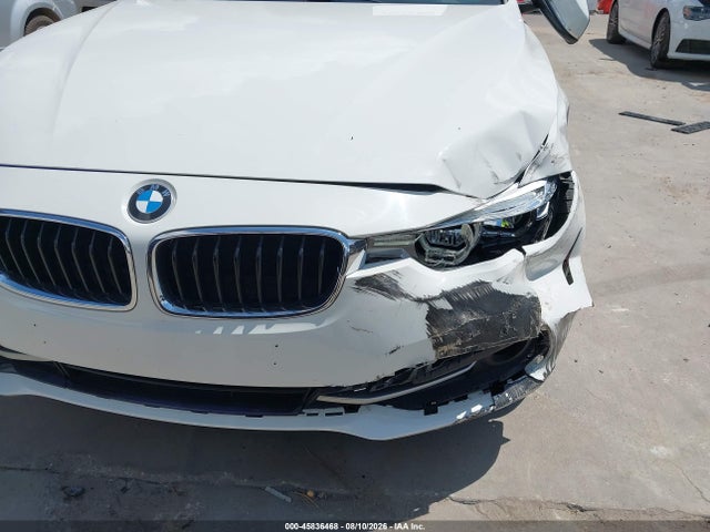45836468 :رقم المزاد ، WBA8B9G50JNU96700 vin ، 2018 Bmw 330i مزاد بيع