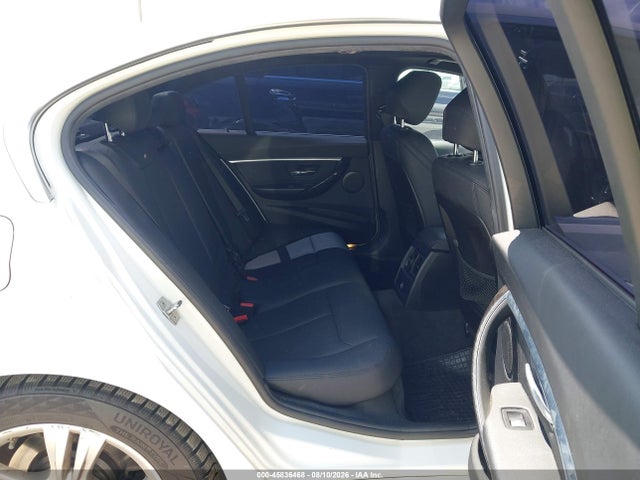 45836468 :رقم المزاد ، WBA8B9G50JNU96700 vin ، 2018 Bmw 330i مزاد بيع