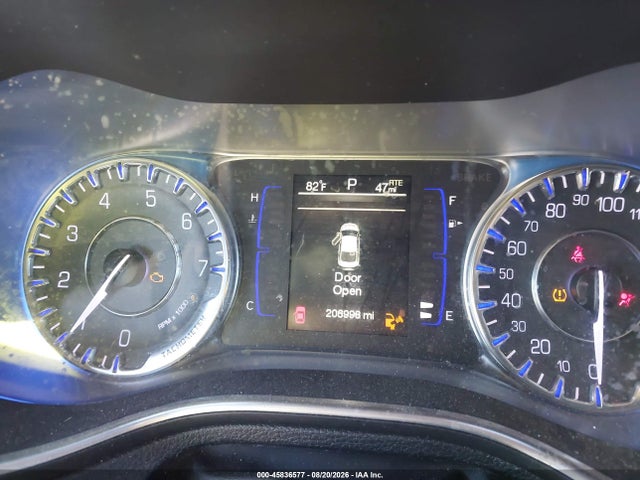 45836577 :رقم المزاد ، 1C3CCCAB4FN622820 vin ، 2015 Chrysler 200 Limited مزاد بيع