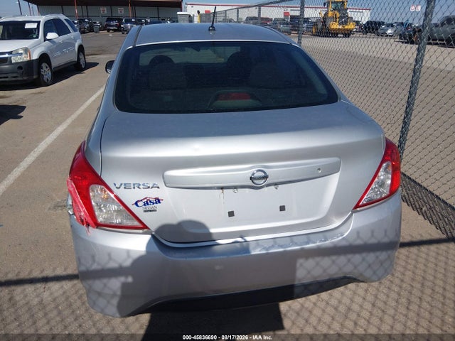 2015 Nissan Versa 1.6 S მანქანა იყიდება აუქციონზე, vin: 3N1CN7AP8FL875327, აუქციონის ნომერი: 45836690