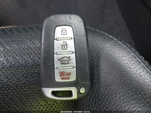 2013 Hyundai Genesis 3.8 Grand Touring მანქანა იყიდება აუქციონზე, vin: KMHHU6KJ4DU093745, აუქციონის ნომერი: 45836848