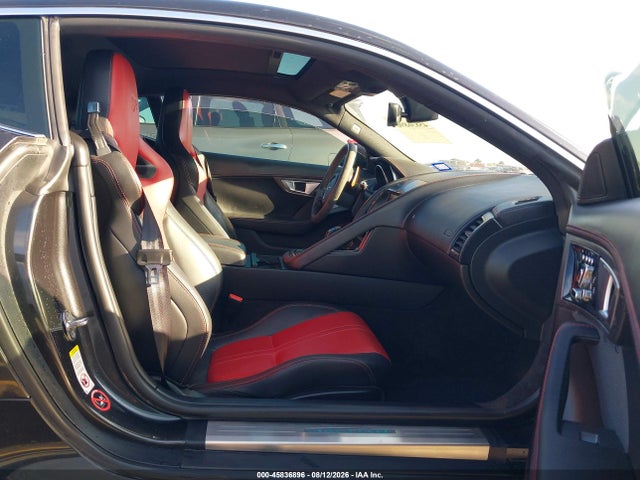 Jaguar F-TYPE R 2015 SAJWA6DA8FMK14119 Image 5
