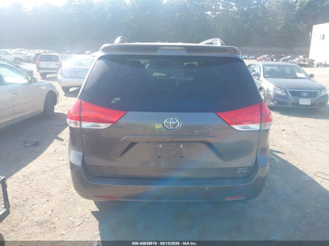 Toyota Sienna Xle 7 Passenger 2014 5TDDK3DC3ES086121 Image 16