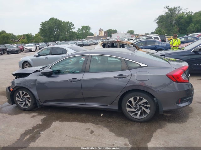 Aukcja sprzedaży 2018 Honda Civic Ex, vin: 19XFC2F70JE029301, numer aukcji: 45836942