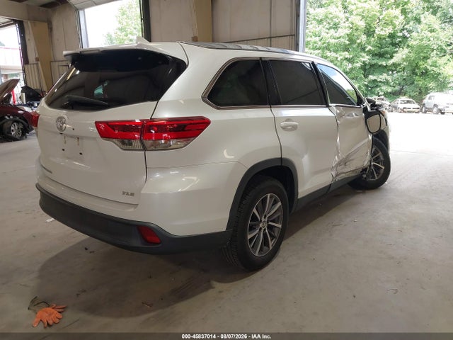 45837014 :رقم المزاد ، 5TDKZRFH4KS311513 vin ، 2019 Toyota Highlander Xle مزاد بيع