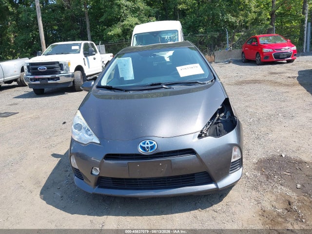 45837079 :رقم المزاد ، JTDKDTB39E1066991 vin ، 2014 Toyota Prius C Two مزاد بيع