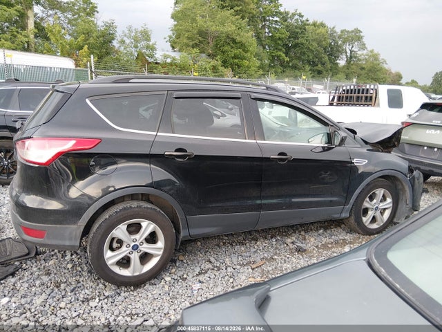 Продажа на аукционе авто 2016 Ford Escape Se, vin: 1FMCU9GX9GUB33735, номер лота: 45837115