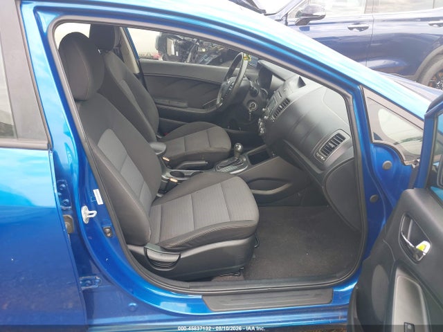 45837132 :رقم المزاد ، KNAFX4A66F5353156 vin ، 2015 Kia Forte Lx مزاد بيع