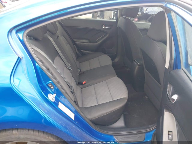 45837132 :رقم المزاد ، KNAFX4A66F5353156 vin ، 2015 Kia Forte Lx مزاد بيع