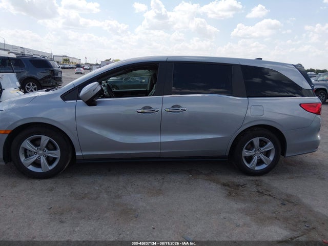 Продажа на аукционе авто 2018 Honda Odyssey Ex-l, vin: 5FNRL6H71JB101974, номер лота: 45837134