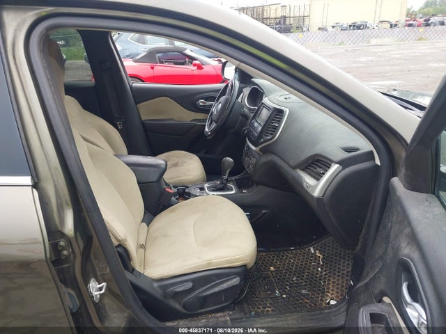 Продажа на аукционе авто 2015 Jeep Cherokee Latitude, vin: 1C4PJLCB9FW597102, номер лота: 45837171